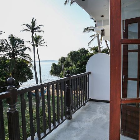 Lakma Sea View Hotel Mirissa Exterior photo