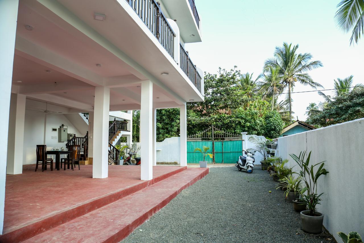 Lakma Sea View Hotel Mirissa Exterior photo