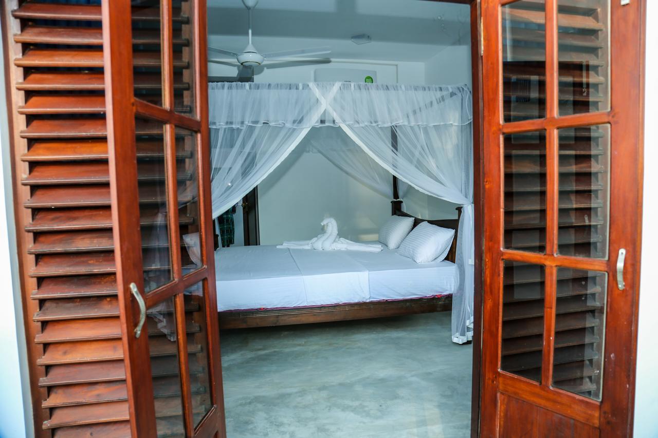 Lakma Sea View Hotel Mirissa Exterior photo